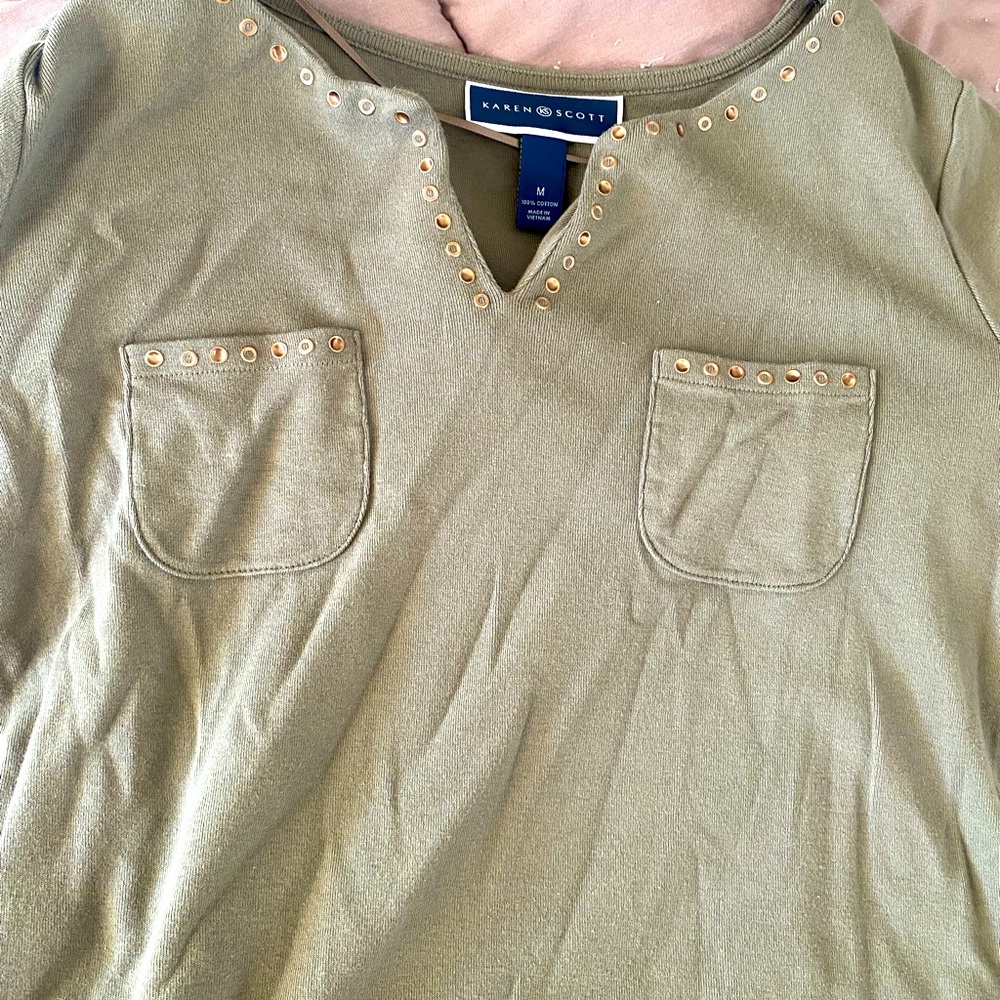Karen Scott Top size M